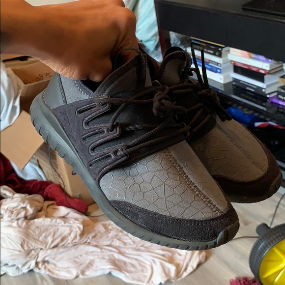 Adidas - Picture 1 of 4
